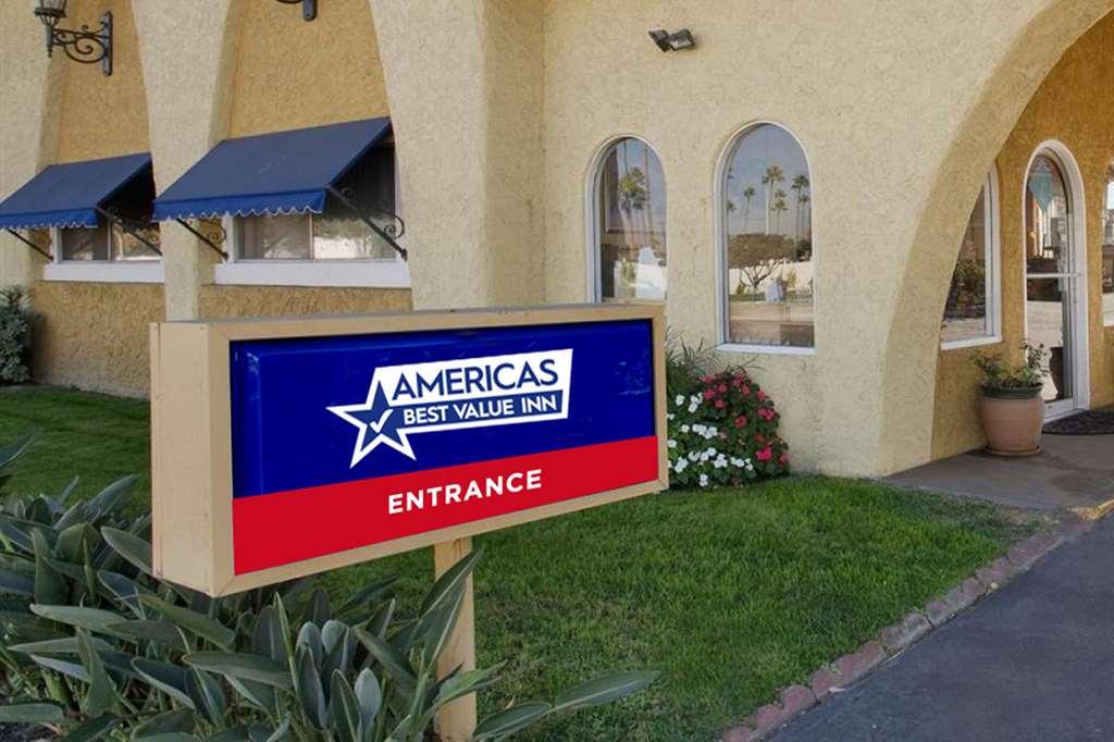 Americas Best Value Inn Amarillo Downtown Esterno foto